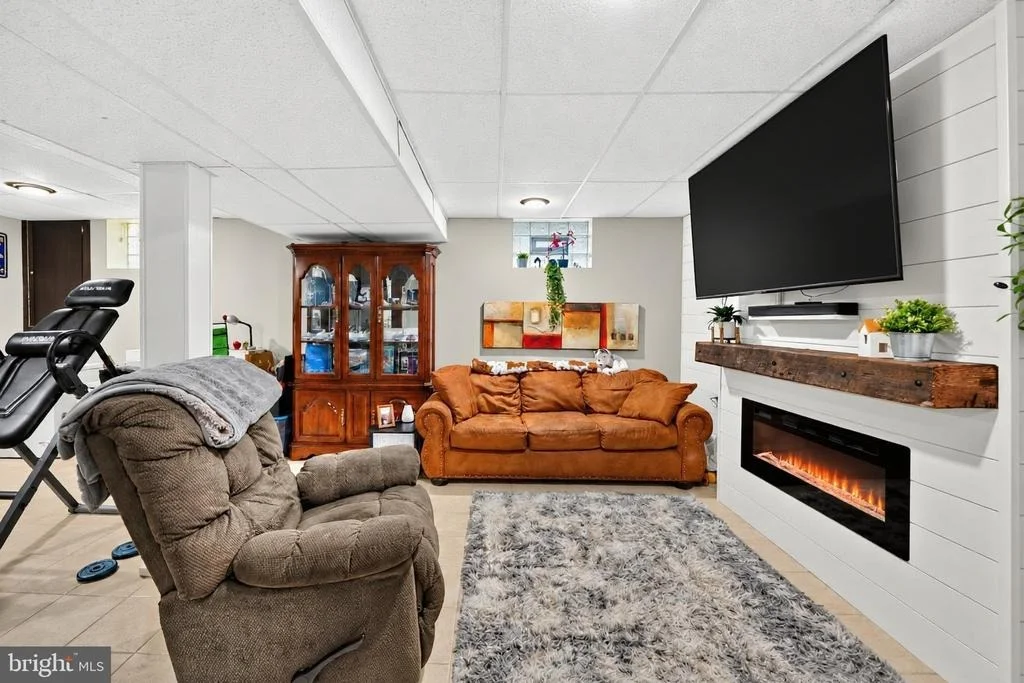 Photo of 553 CROSSBRIDGE DRIVE