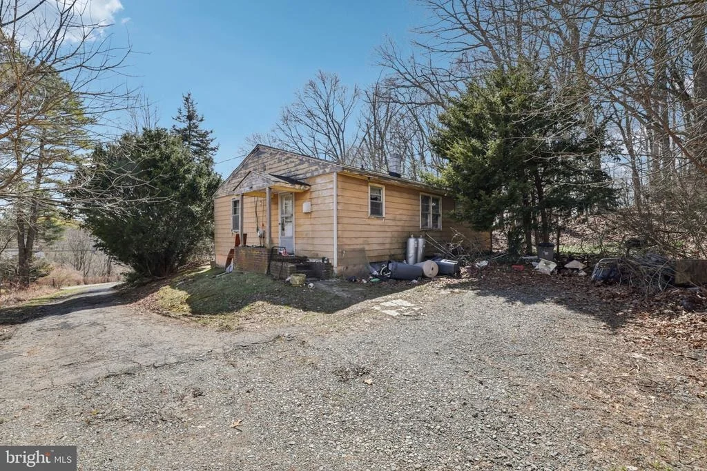 Photo of 18700 GRAYSTONE ROAD