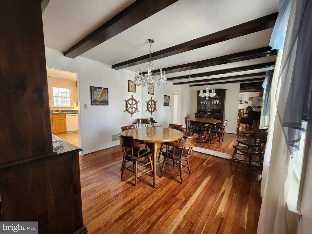 Photo of 215 GARNETT ROAD