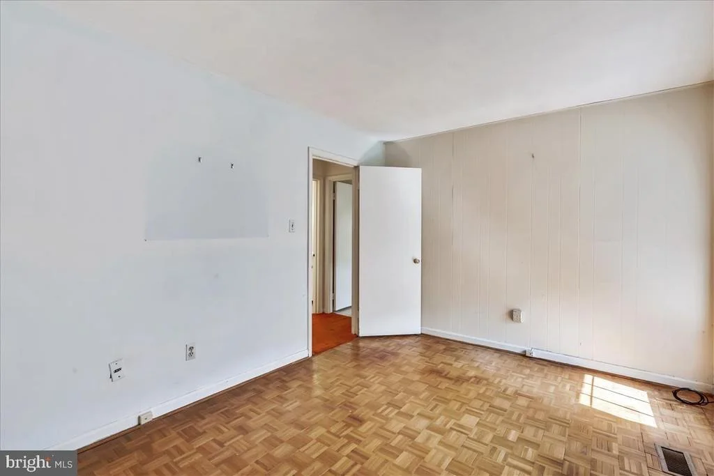 Photo of 3005 BIRCHTREE LANE