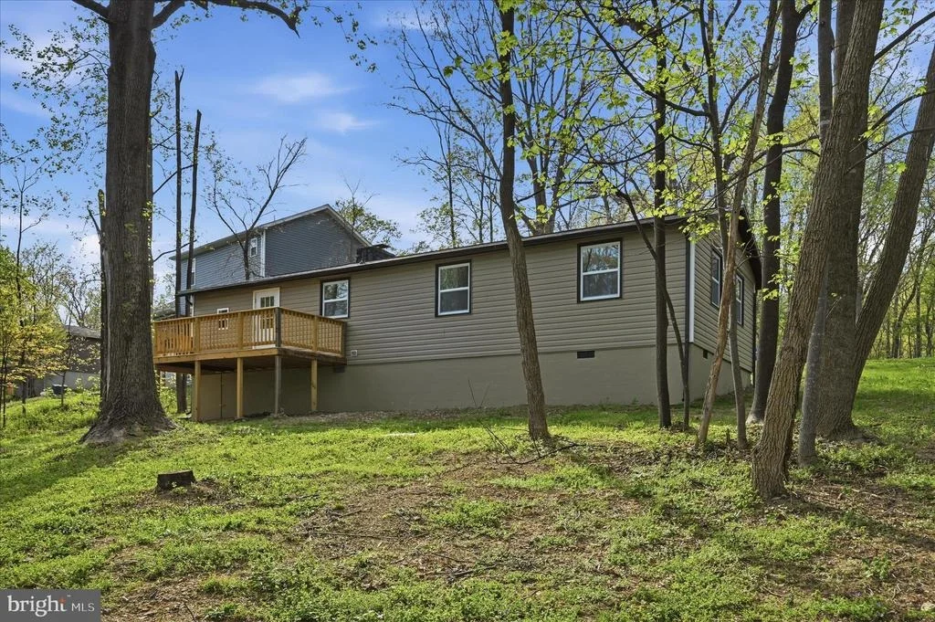 Photo of 105 BUCKSKIN TRAIL
