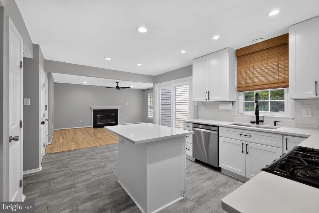 Photo of 5630 ROUNDTREE LANE