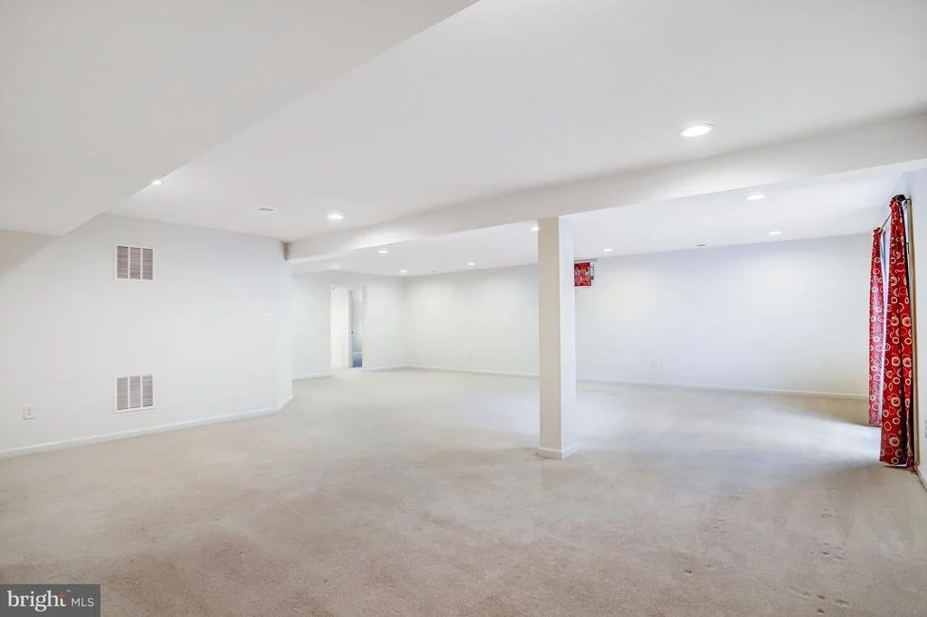 Photo of 26798 BARNSLEY PLACE