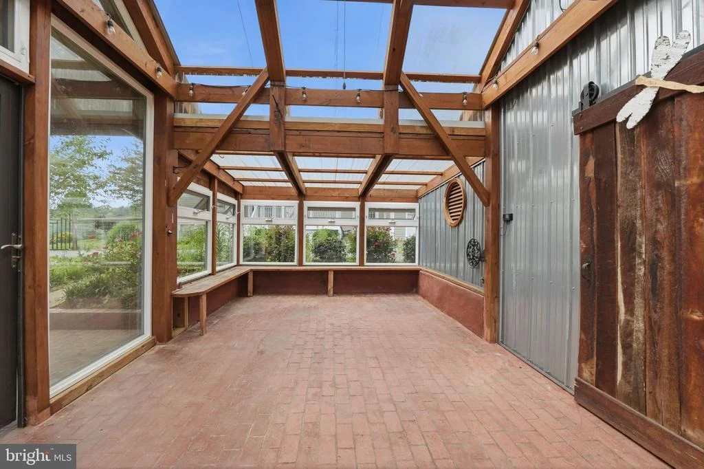 Photo of 15715 AVERY ROAD