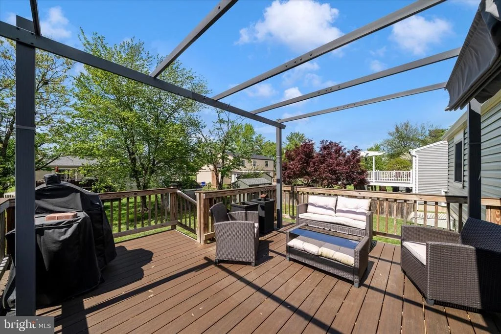 Photo of 5696 PEBBLE DRIVE