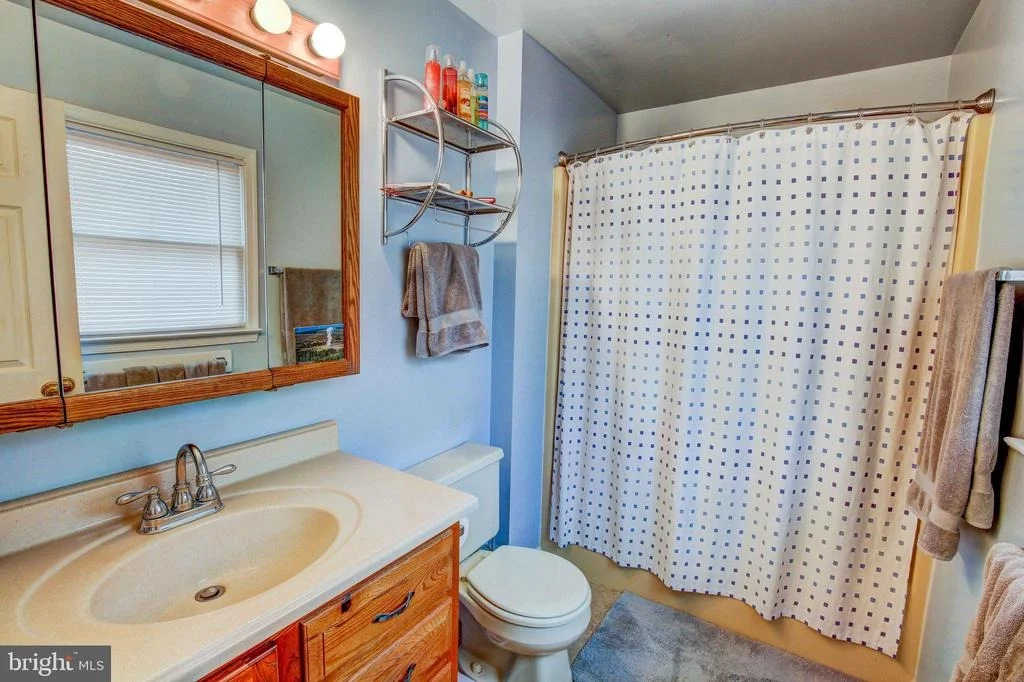 Photo of 4511 KINGS ROAD