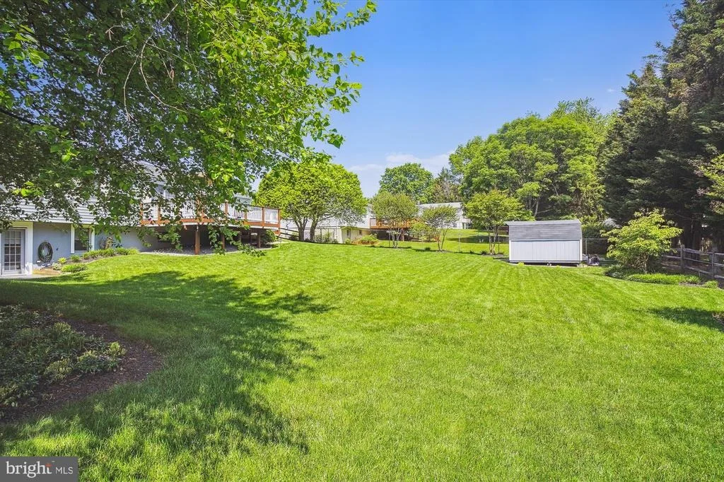 Photo of 24824 SHOWBARN CIRCLE