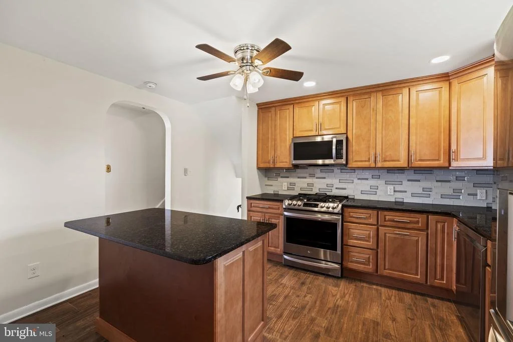 Photo of 440 WILLOW DRIVE