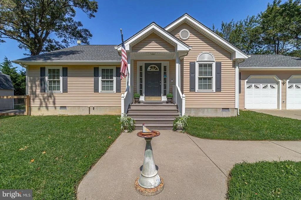 Photo of 976 BRAMMER DRIVE