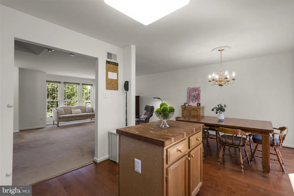 Photo of 9543 RIDGEVIEW DRIVE