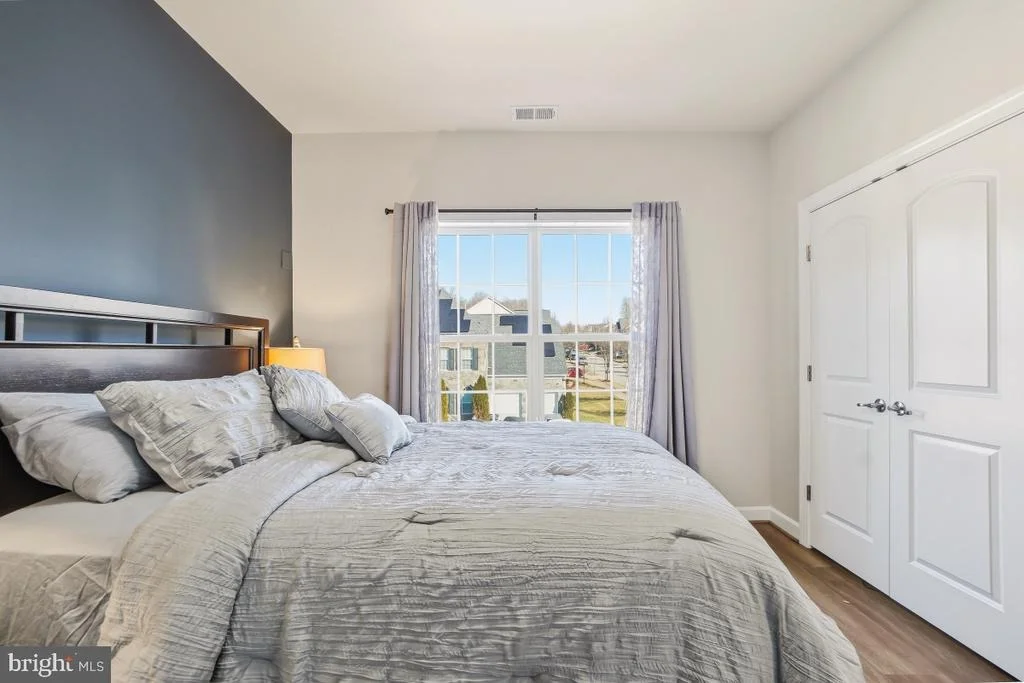 Photo of 15312 SIR EDWARDS DRIVE