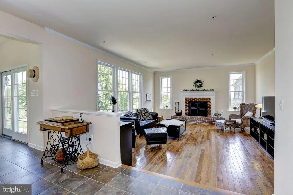 Photo of 2424 LONGFELLOW COURT