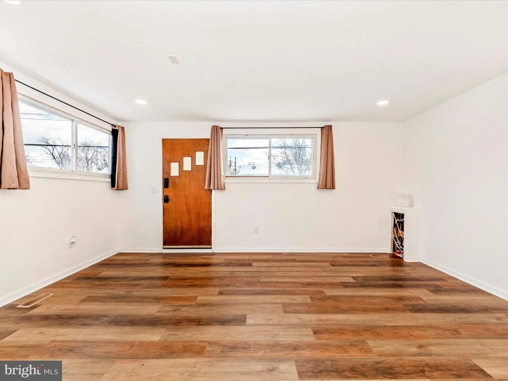 Photo of 492 BRUCE AVENUE