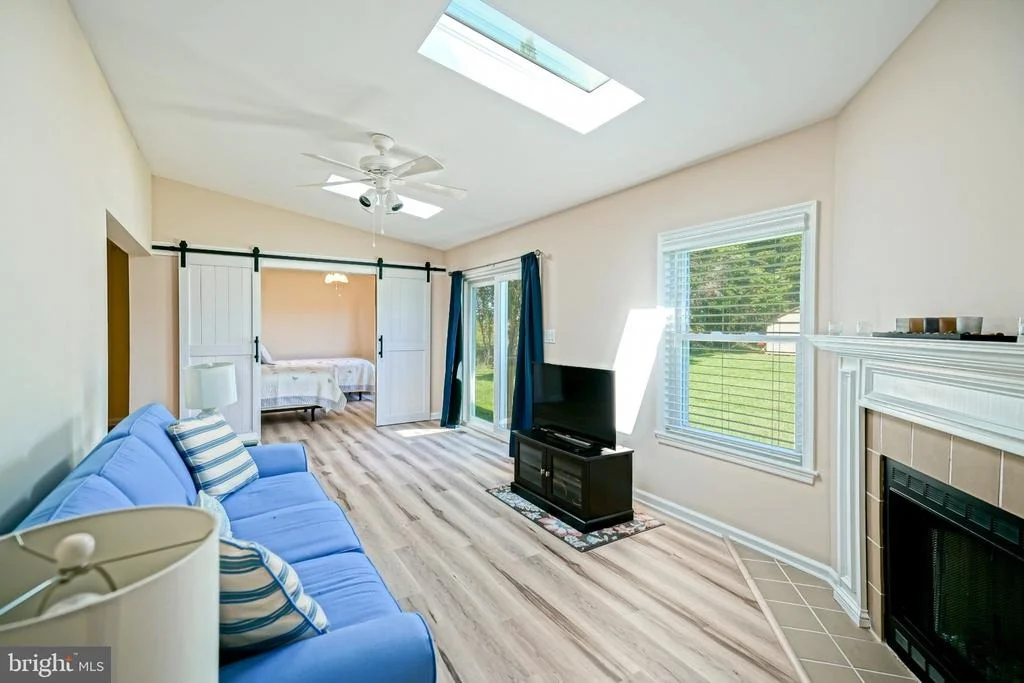 Photo of 24 ARNELL ROAD