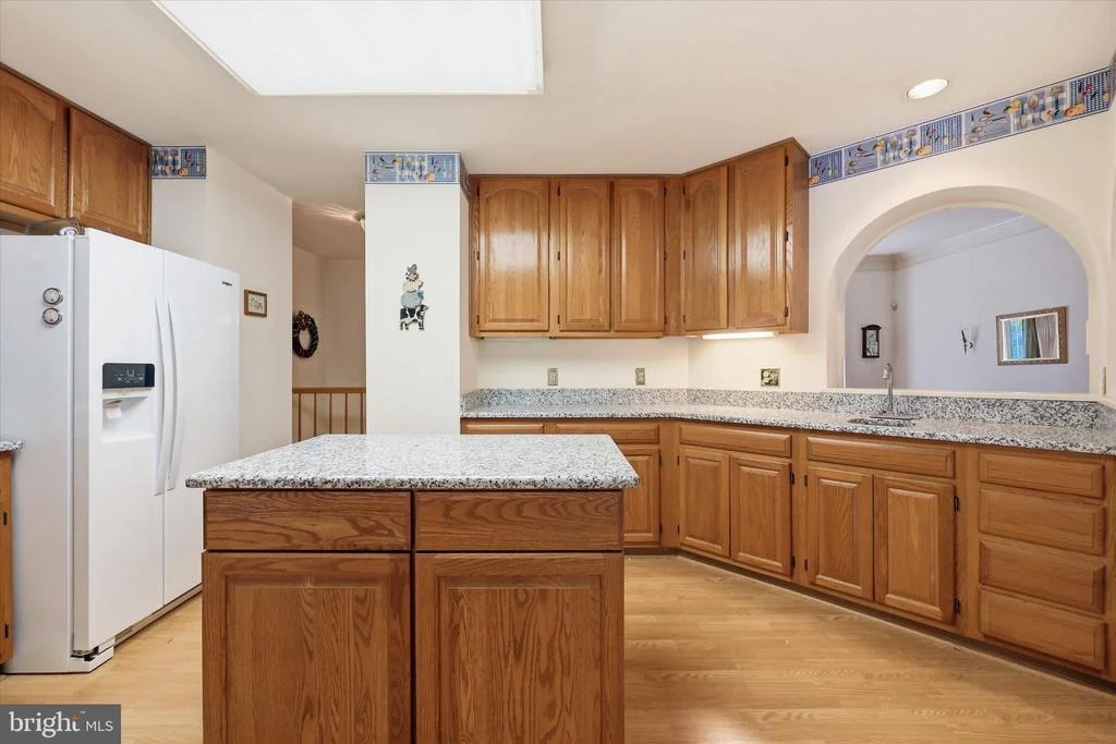 Photo of 2429 BEAR DEN ROAD