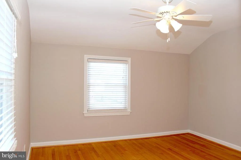 Photo of 719 MAPLETON ROAD