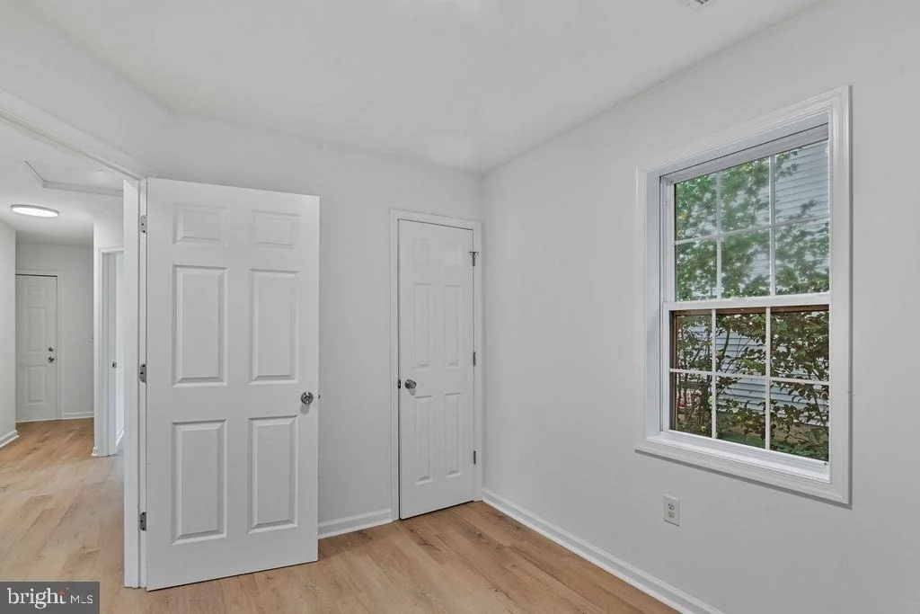 Photo of 905 HANOVER STREET