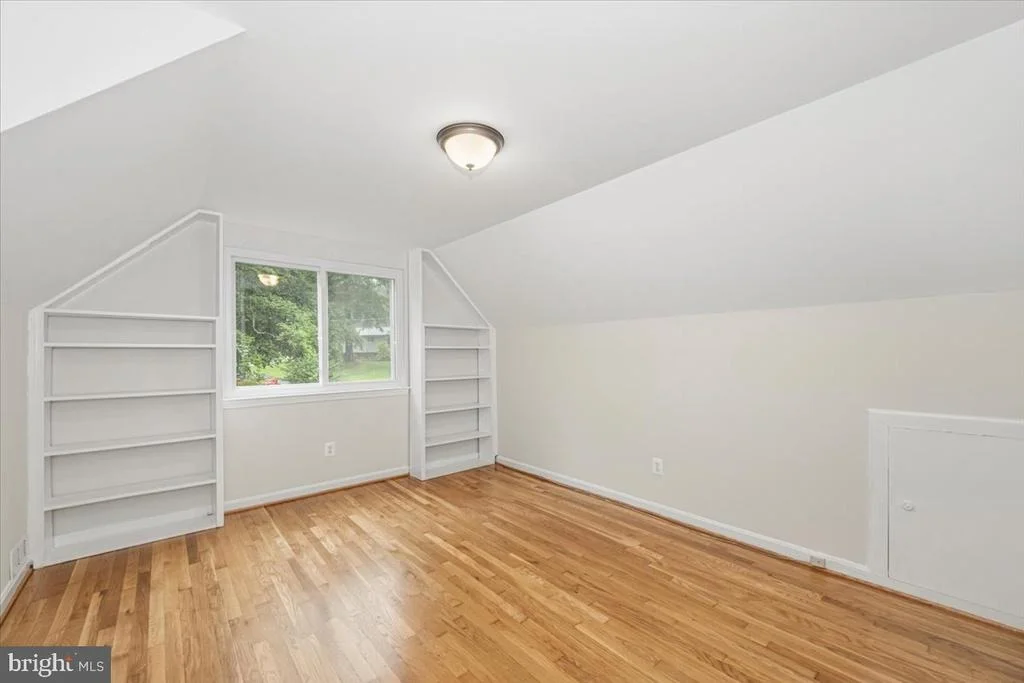 Photo of 8624 PARLIAMENT DRIVE