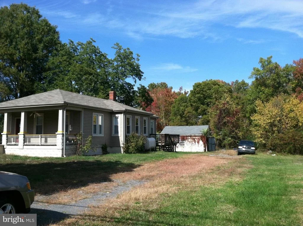 Photo of 24 LYONS WAY