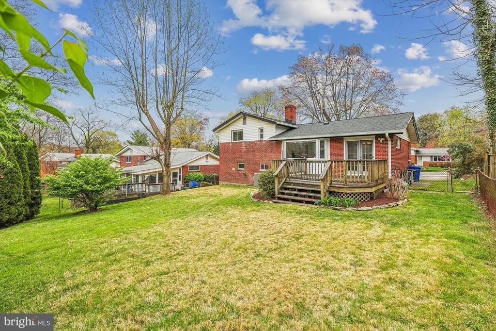 Photo of 2405 HARMON ROAD
