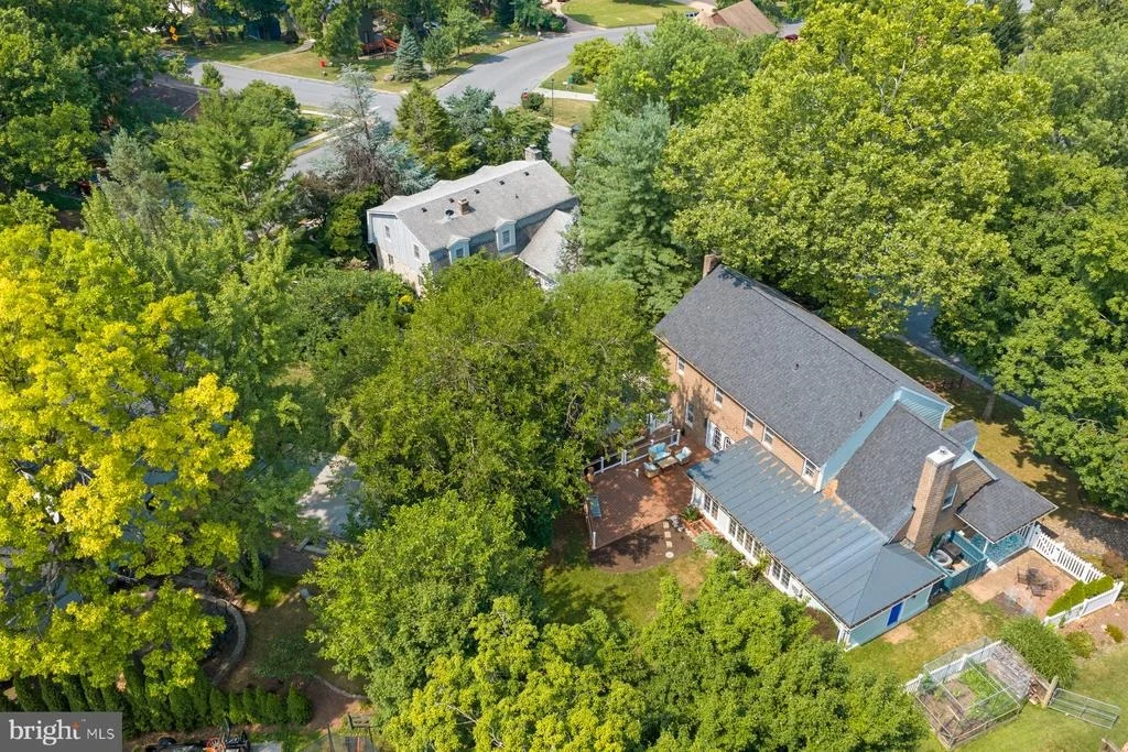 Photo of 608 BELLVIEW AVENUE