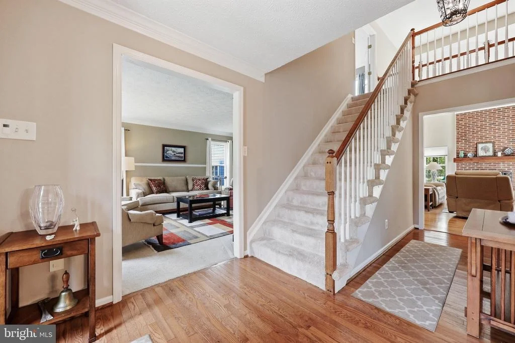 Photo of 6913 SOVEREIGN PLACE