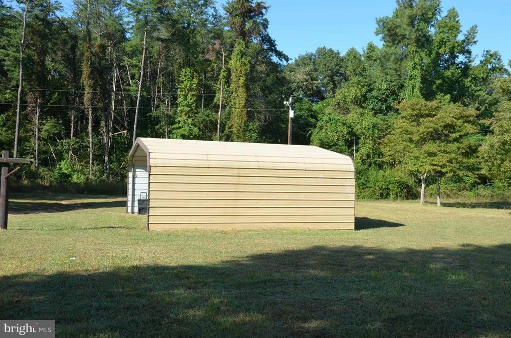 Photo of 6200 FENWICK ROAD