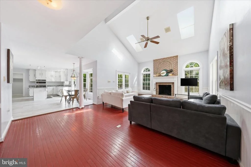 Photo of 6135 FIELDCREST COURT