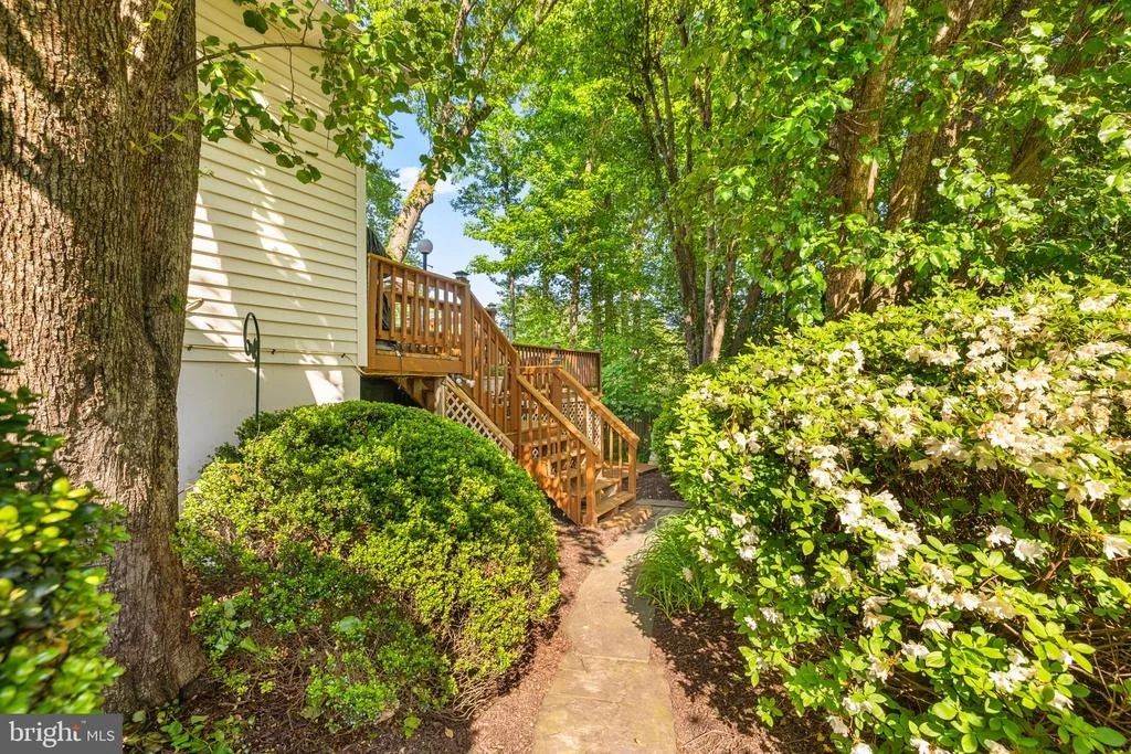 Photo of 9454 LAPSTRAKE LANE