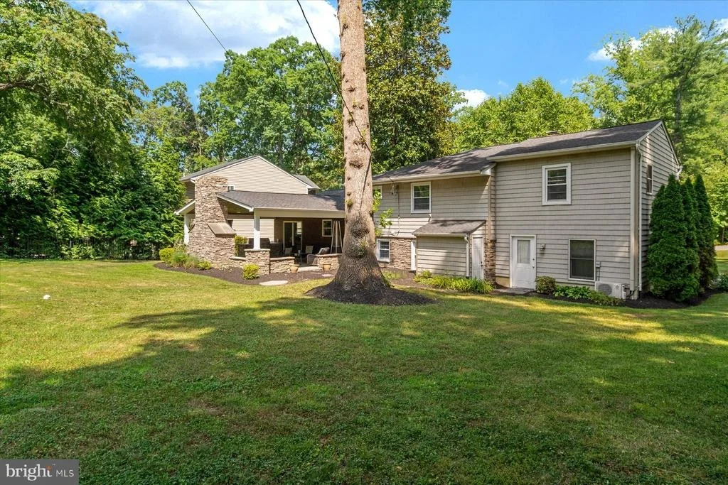 Photo of 1134 VALLEY DRIVE