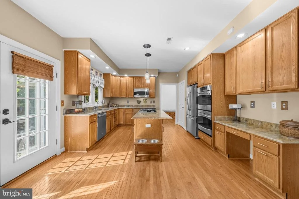 Photo of 21527 FOX FIELD CIRCLE