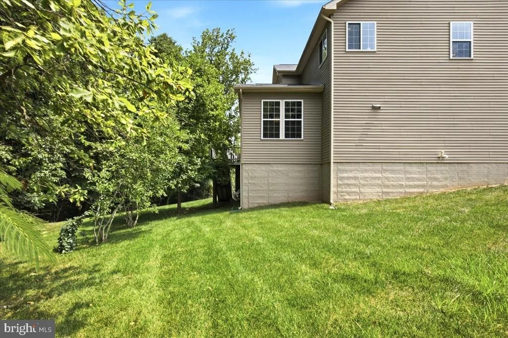 Photo of 7714 MOORES ROAD