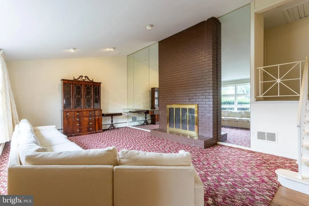Photo of 2509 HAL CIRCLE