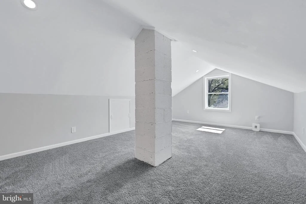 Photo of 501 CLAYS LANE