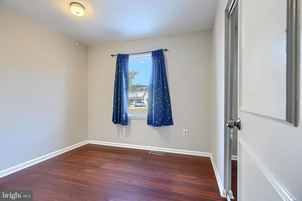 Photo of 10100 LEWIS DRIVE