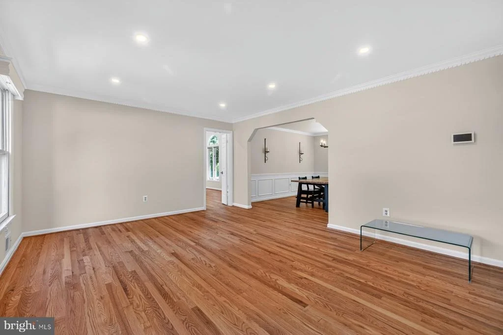Photo of 15001 NOTLEY ROAD