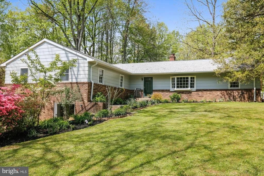 Photo of 700 TANLEY ROAD