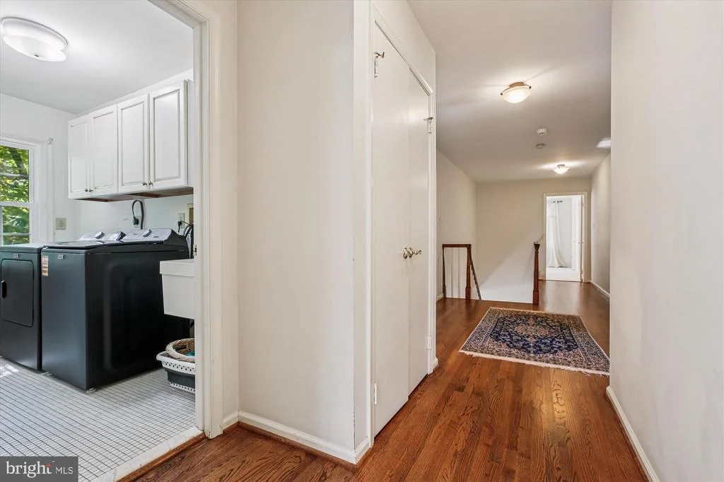 Photo of 9537 FOX HOLLOW