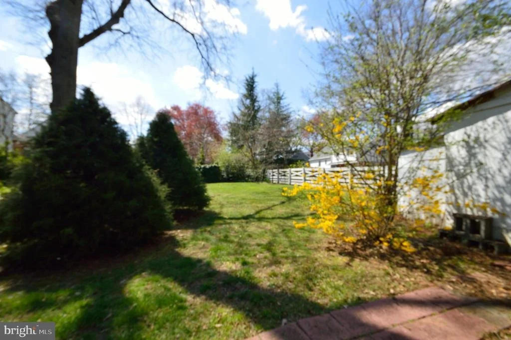 Photo of 8602 CUSHMAN PLACE
