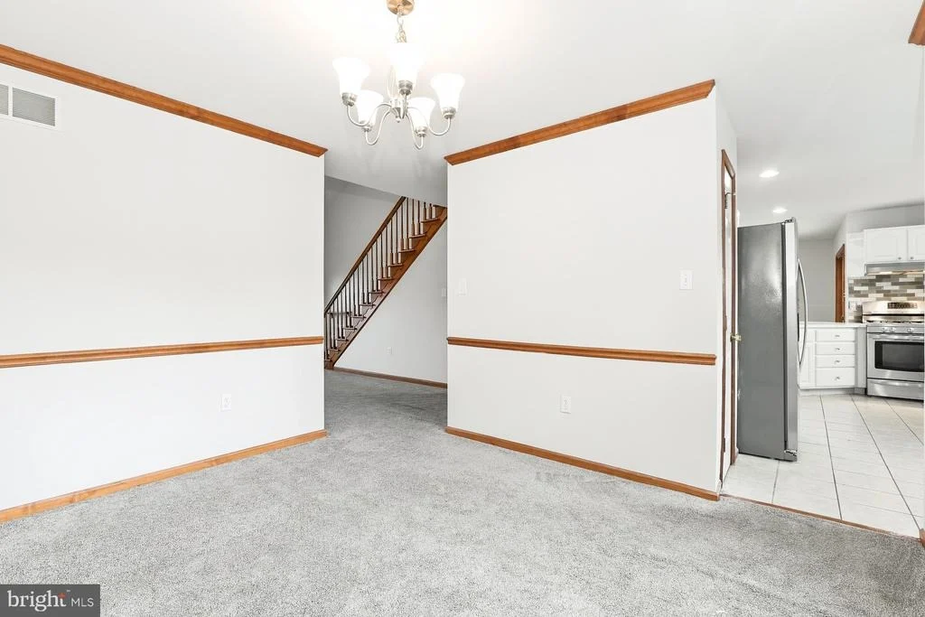 Photo of 8 MARINERS COURT