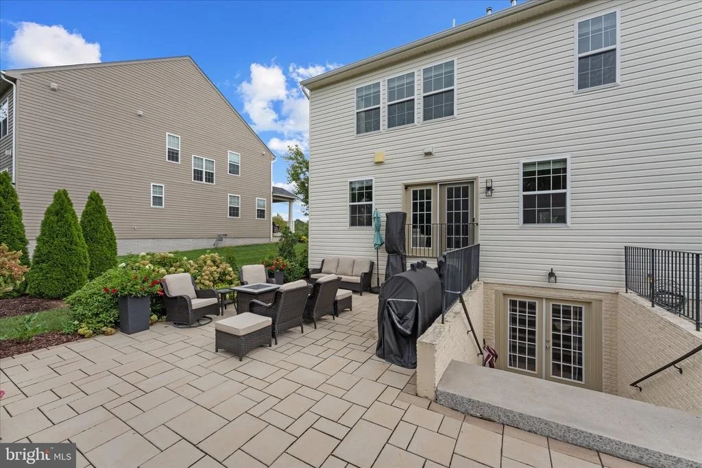 Photo of 9049 STONE CREST DRIVE
