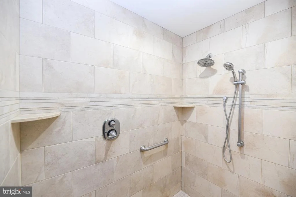 Photo of 39 N PRIMROSE LANE