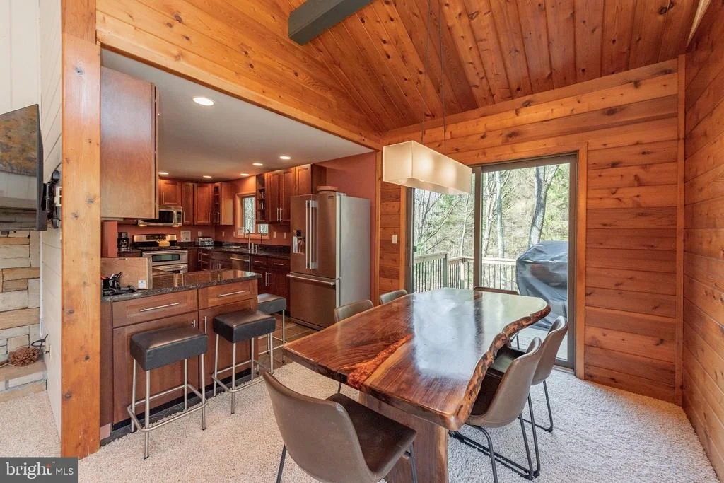 Photo of 106 LODGE CIRCLE