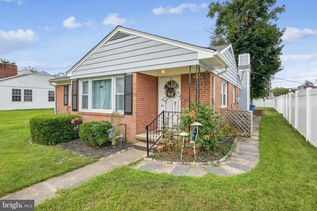 Photo of 110 HARVARD ROAD