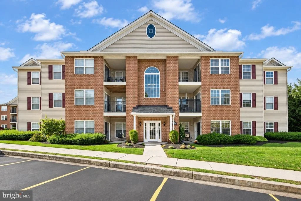 Photo of Unit 1D at 3840 NORMANDY DRIVE