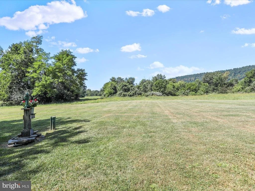 Photo of 14122 MERCERSBURG ROAD