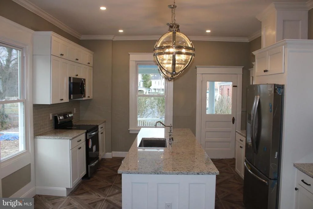 Photo of 107 POPLAR STREET
