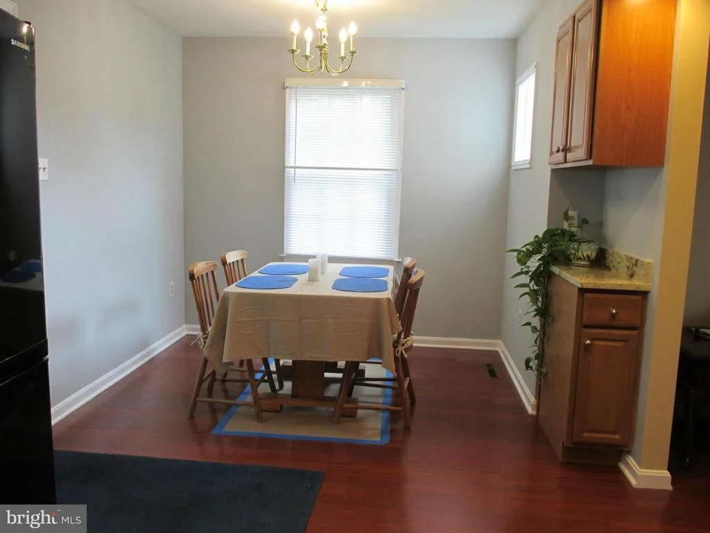 Photo of 425 NAVAHO DRIVE