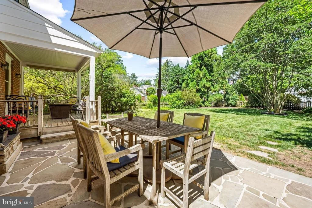 Photo of 330 BROADMOOR ROAD
