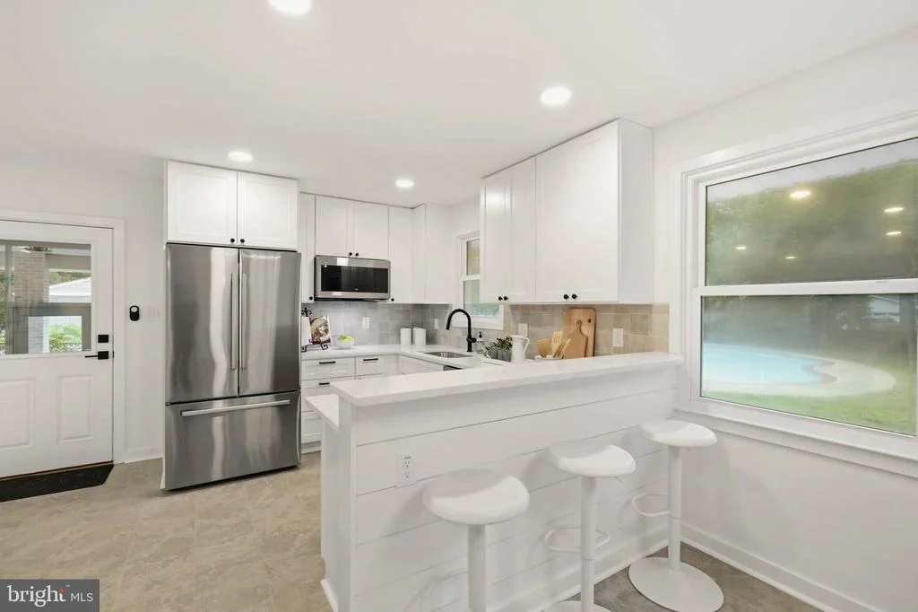 Photo of 109 SUNSET DRIVE